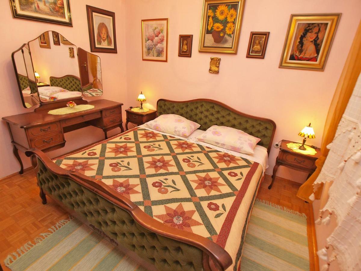 Apartments And Room Rabac 155 ภายนอก รูปภาพ